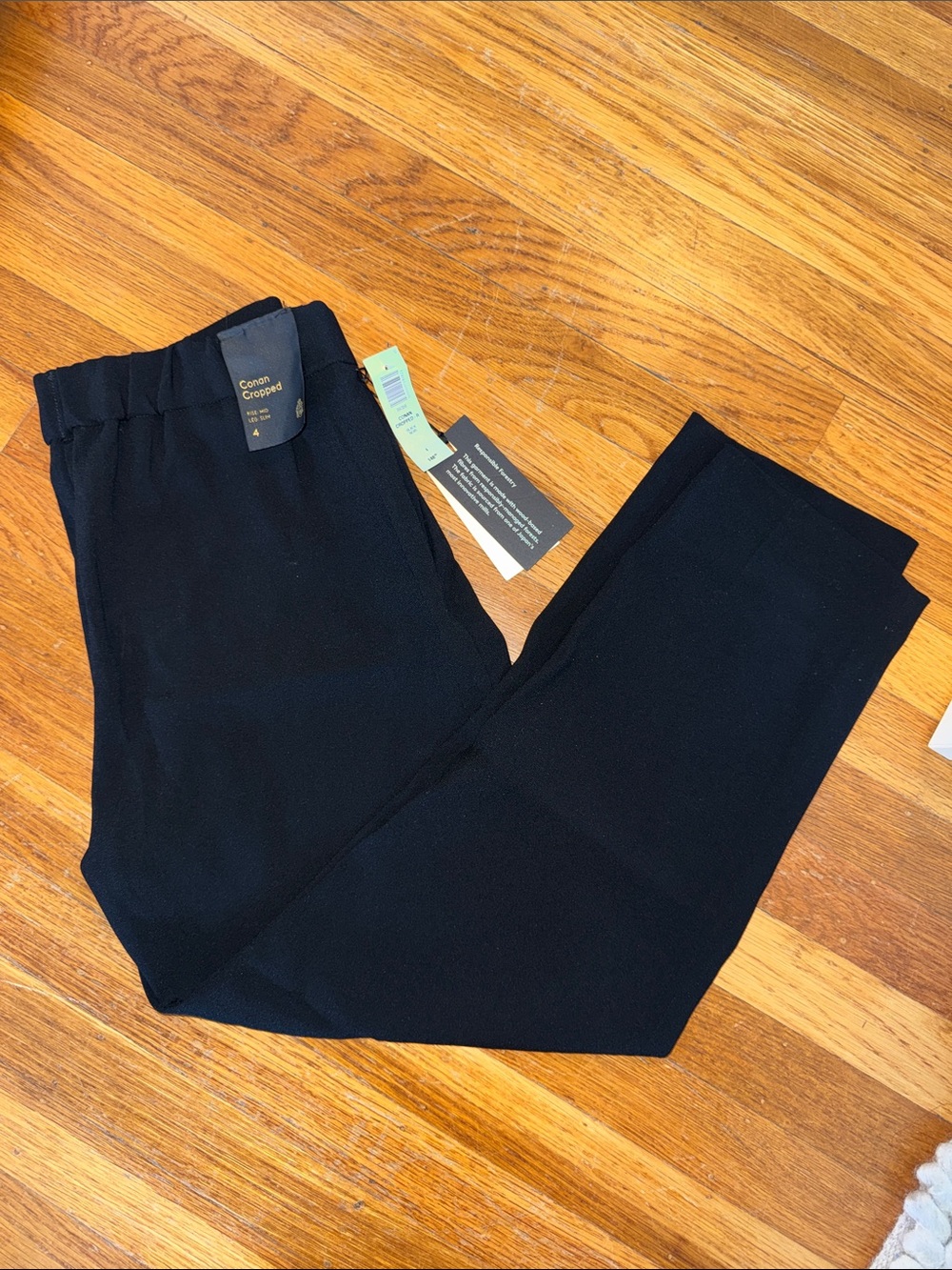 NWT Aritzia Conan Cropped Pants in Black